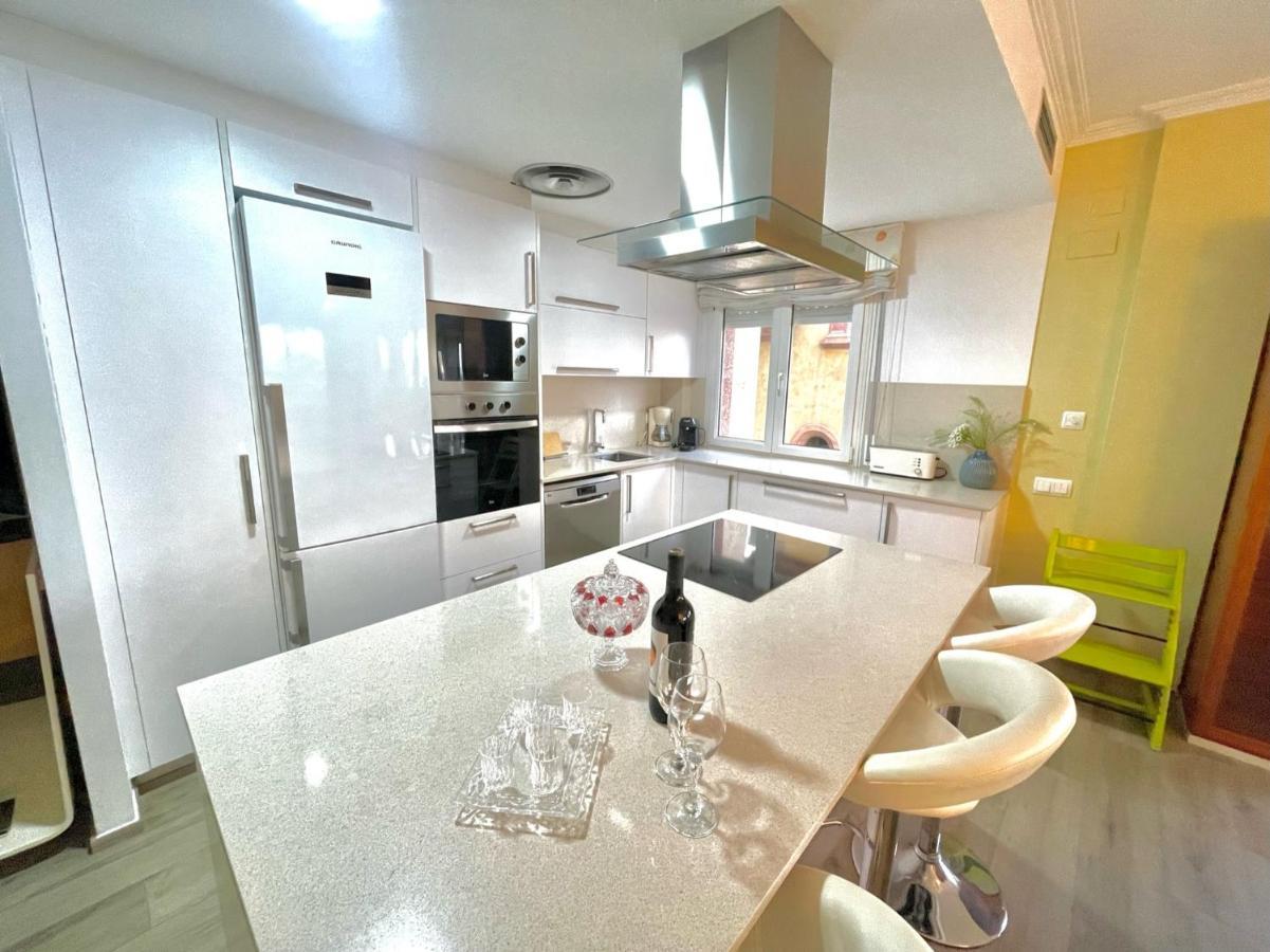 Seahomes Vacations - Nautic Maritime Apt Blanes Buitenkant foto
