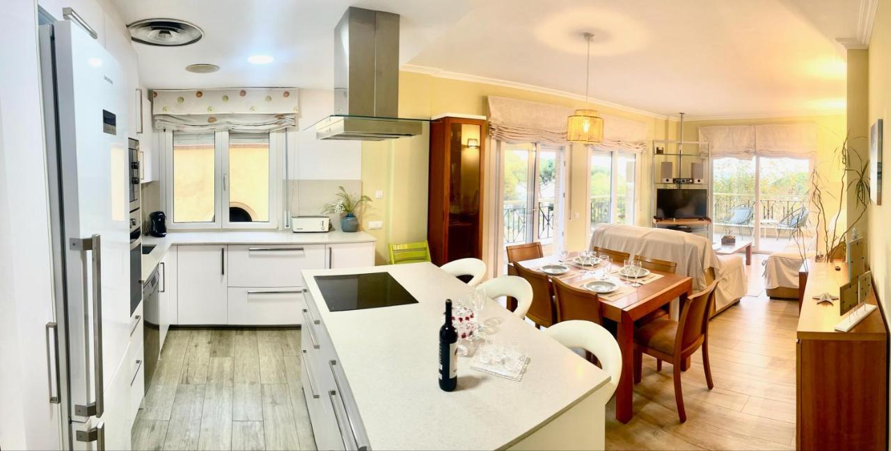 Seahomes Vacations - Nautic Maritime Apt Blanes Buitenkant foto